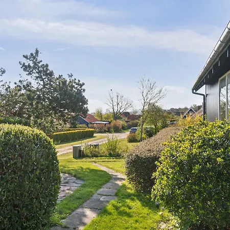度假居 Idyllic Near Cliffs And